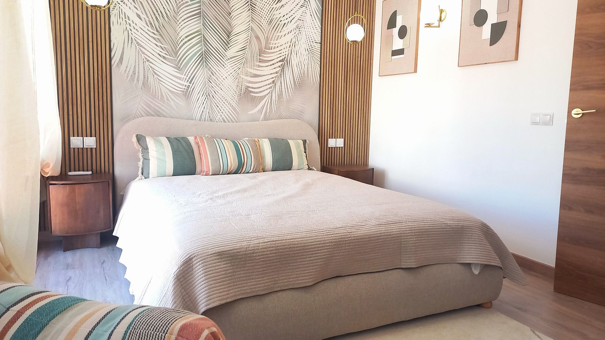 Appartement te koop in Calahonda | 4 slaapkamers H5402821