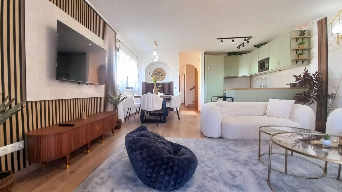Appartement te koop in Calahonda | 4 slaapkamers H5402821