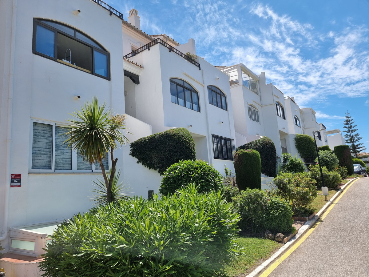 Appartement te koop in Calahonda | 3 slaapkamers H5406679
