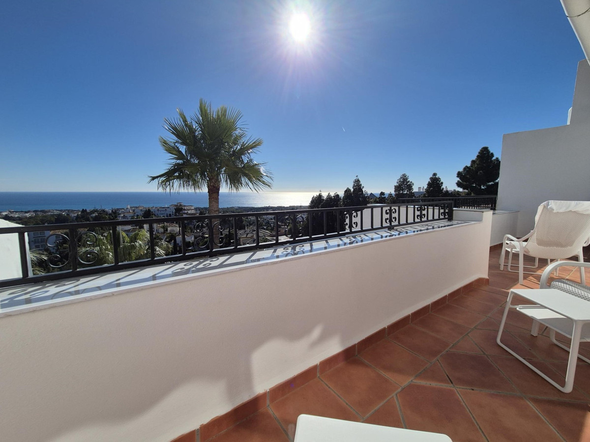 Appartement te koop in Calahonda | 3 slaapkamers H5406679