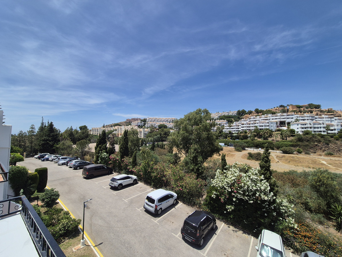 Appartement te koop in Calahonda | 3 slaapkamers H5406679