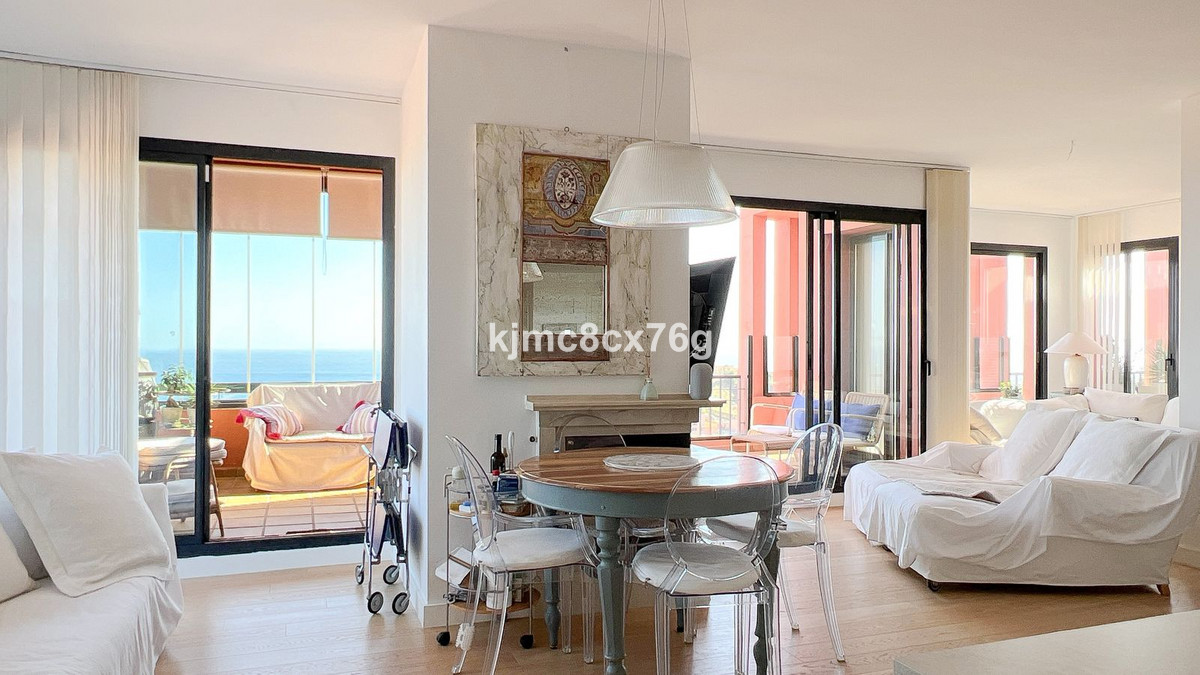 Appartement te koop in Calahonda | 4 slaapkamers H5407117
