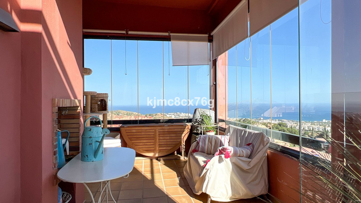 Appartement te koop in Calahonda | 4 slaapkamers H5407117