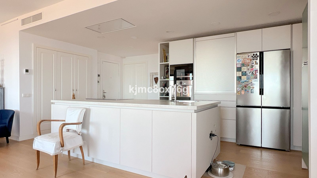 Appartement te koop in Calahonda | 4 slaapkamers H5407117