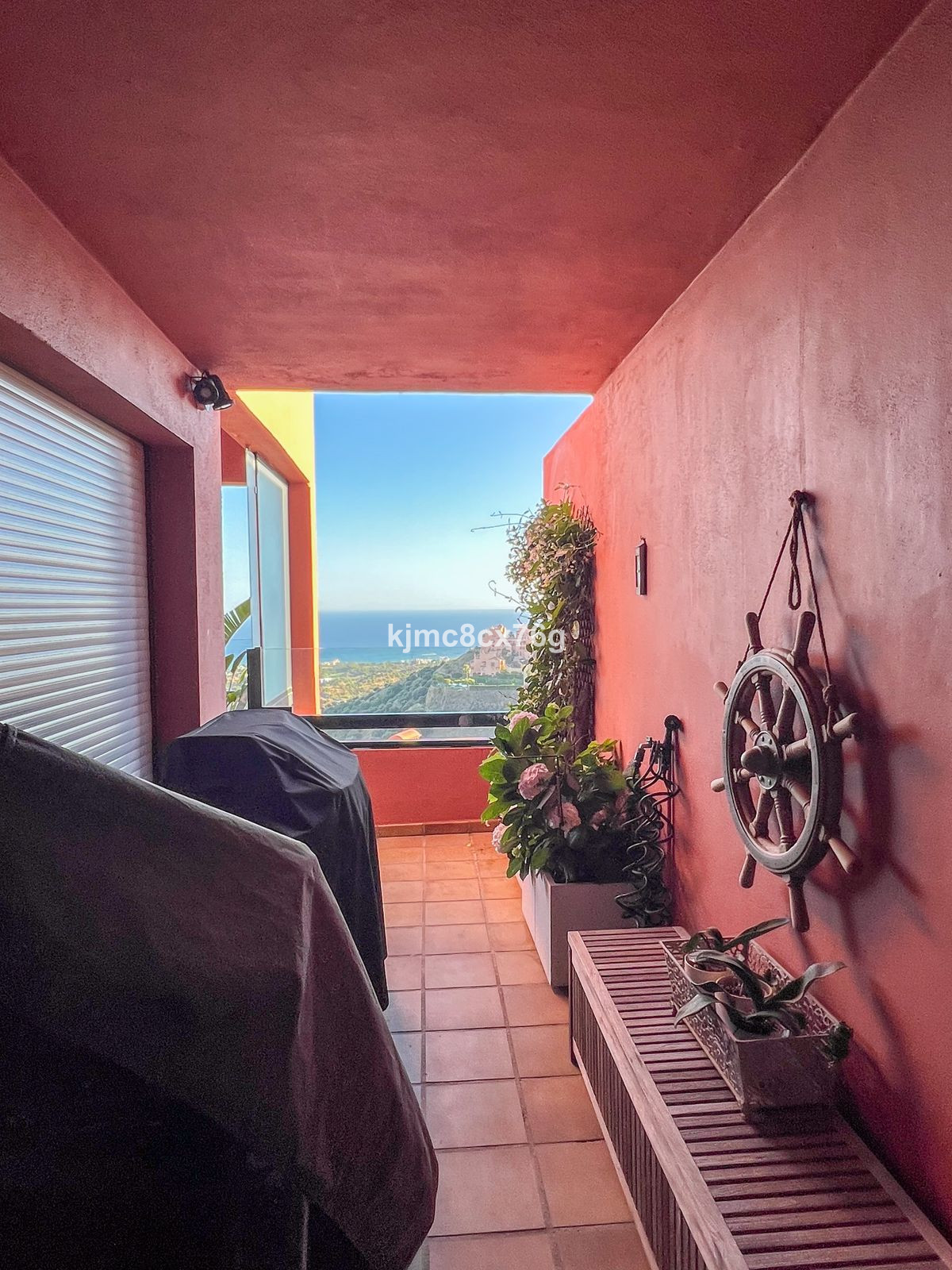 Appartement te koop in Calahonda | 4 slaapkamers H5407117