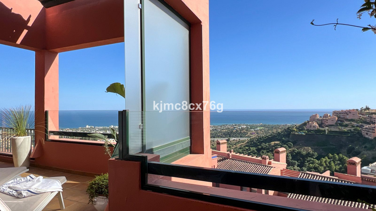 Appartement te koop in Calahonda | 4 slaapkamers H5407117