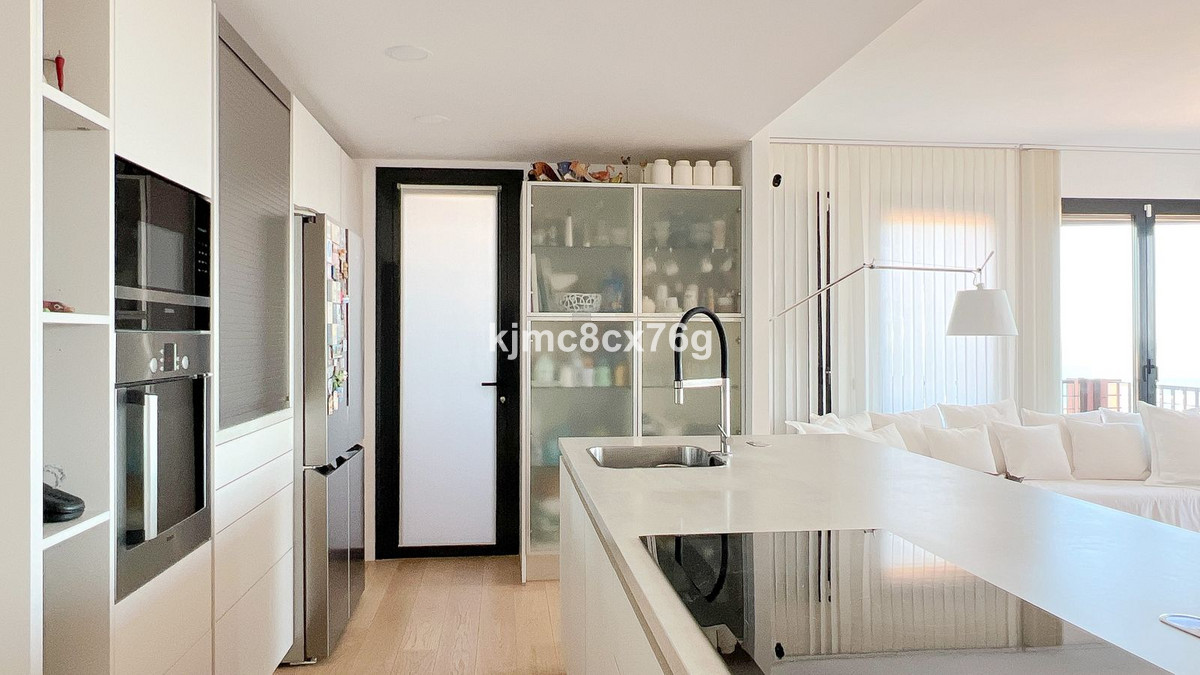 Appartement te koop in Calahonda | 4 slaapkamers H5407117