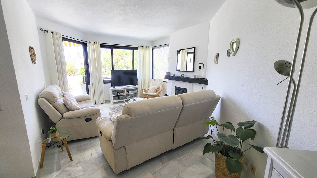 Appartement te koop in Calahonda | 2 slaapkamers H5407453