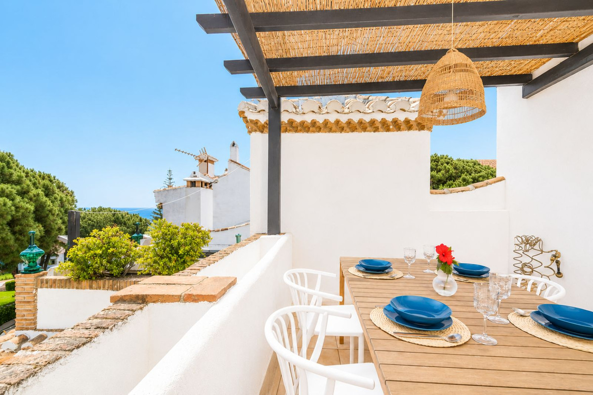 Appartement te koop in Calahonda | 2 slaapkamers H5407783