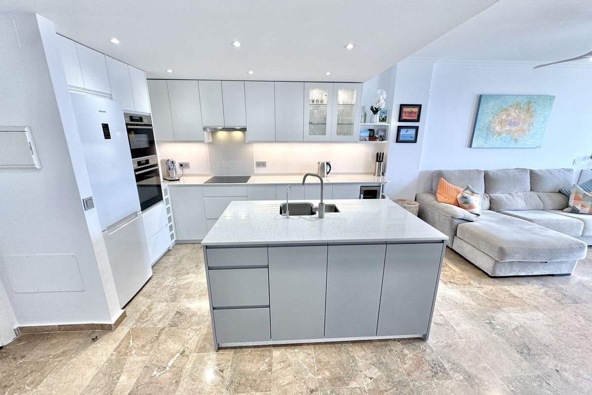 Appartement te koop in Calahonda | 2 slaapkamers H5433196
