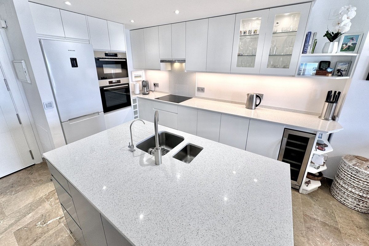 Appartement te koop in Calahonda | 2 slaapkamers H5433196
