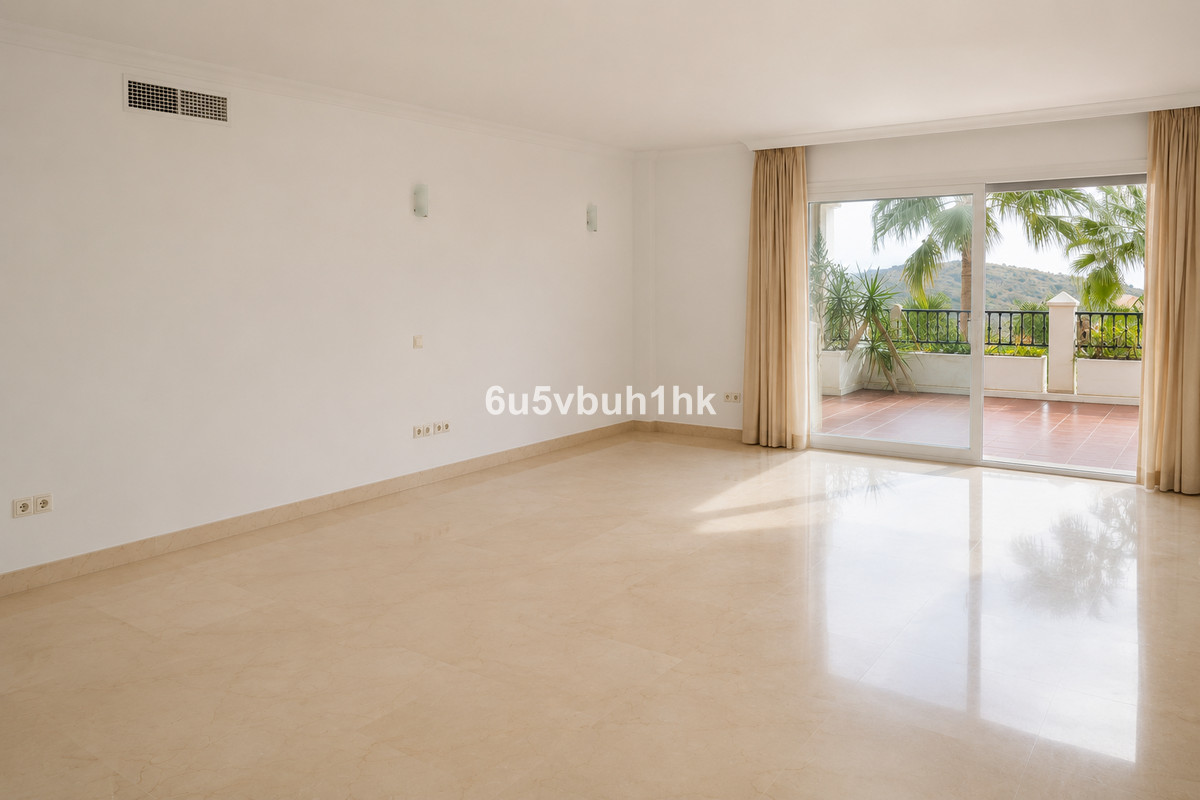 Appartement te koop in Calahonda | 2 slaapkamers H5440231