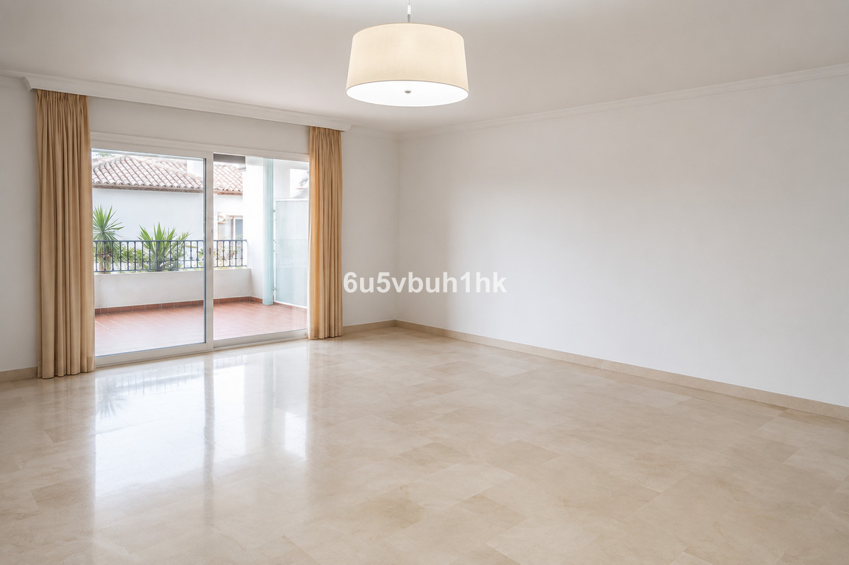 Appartement te koop in Calahonda | 2 slaapkamers H5440231