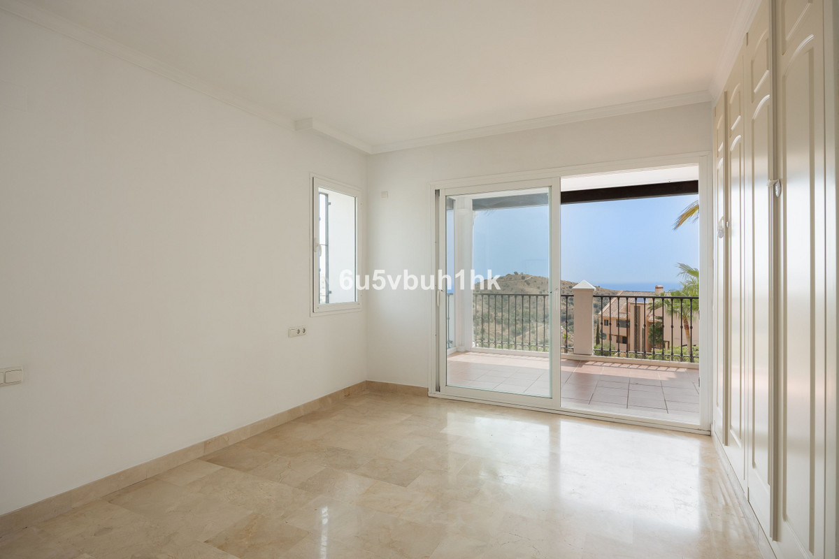 Appartement te koop in Calahonda | 2 slaapkamers H5440231