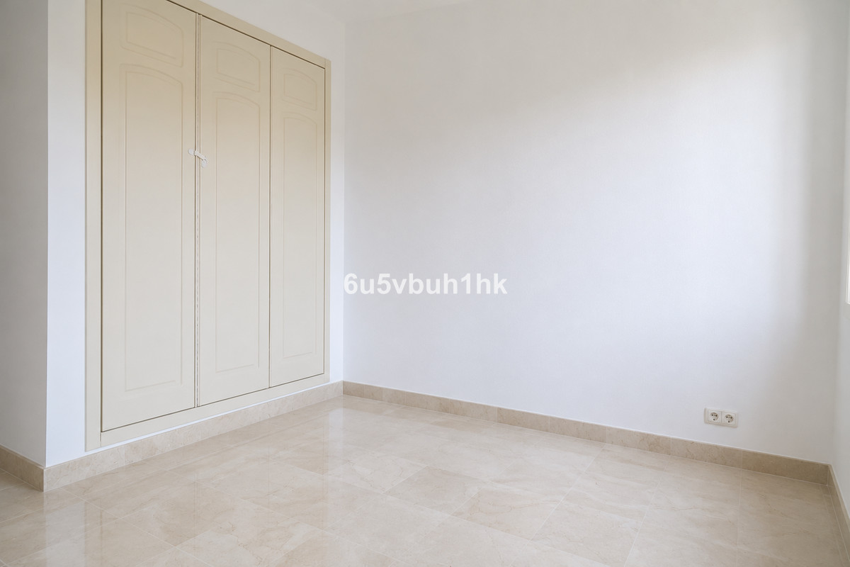 Appartement te koop in Calahonda | 2 slaapkamers H5440231