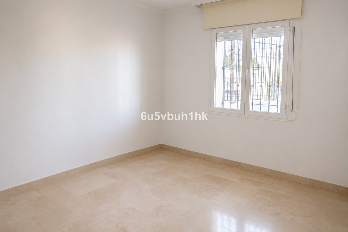 Appartement te koop in Calahonda | 2 slaapkamers H5440231