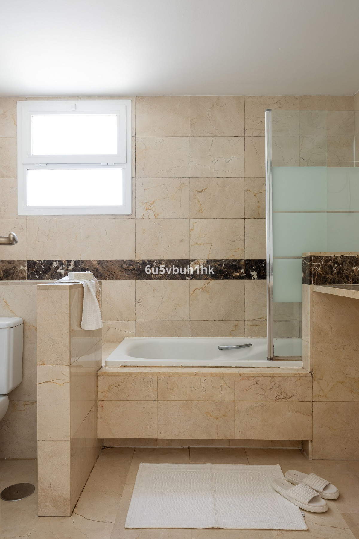 Appartement te koop in Calahonda | 2 slaapkamers H5440231