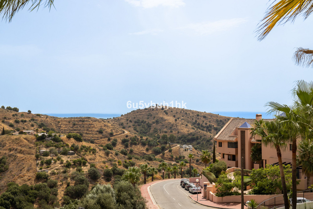Appartement te koop in Calahonda | 2 slaapkamers H5440231