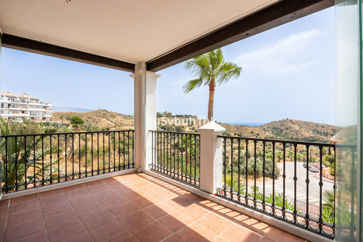 Appartement te koop in Calahonda | 2 slaapkamers H5440231