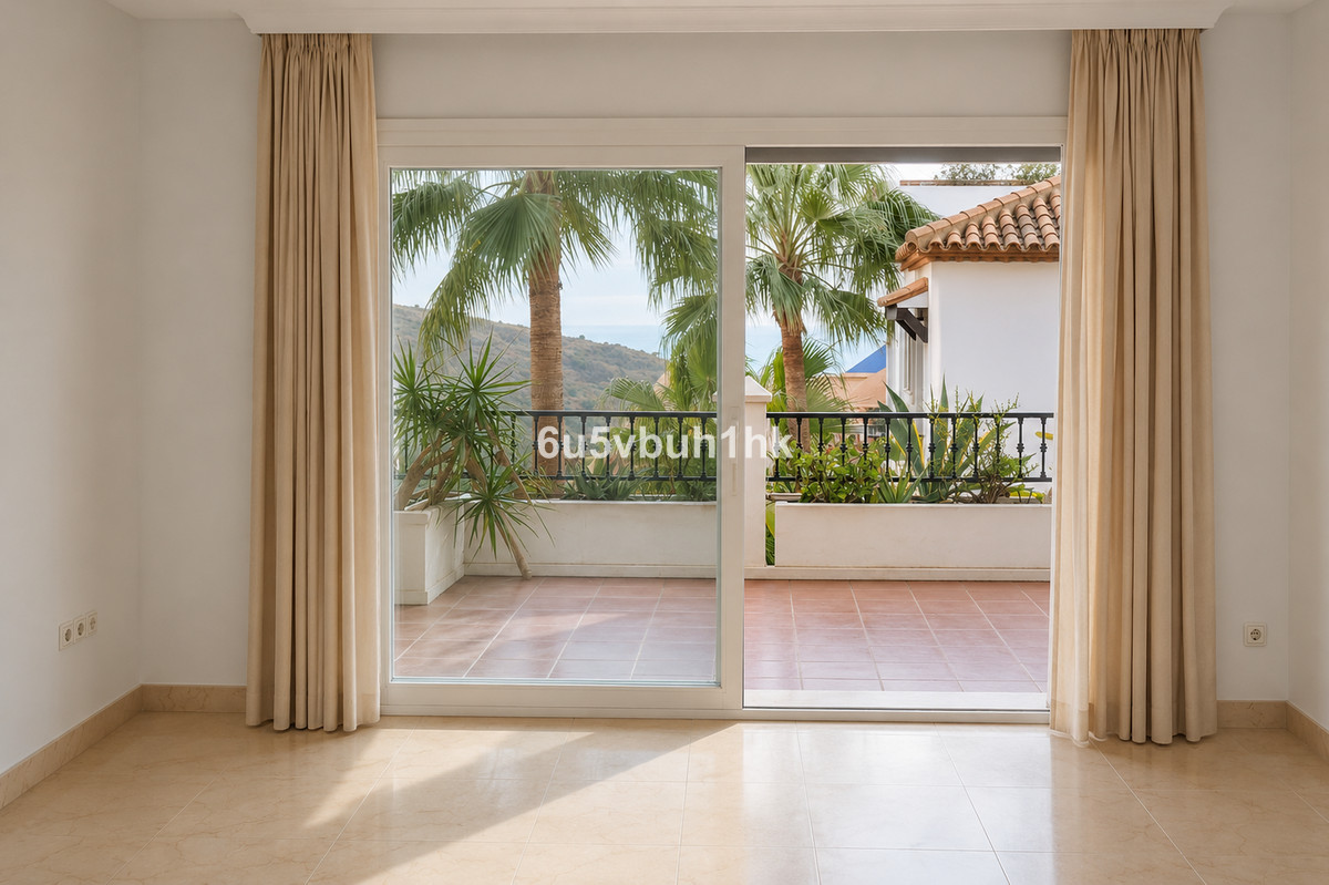 Appartement te koop in Calahonda | 2 slaapkamers H5440231