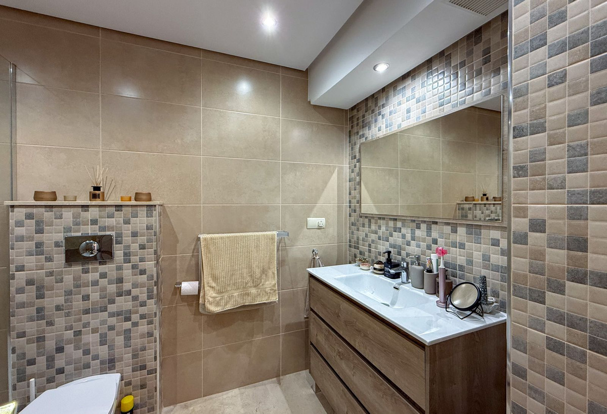 Appartement te koop in Calahonda | 3 slaapkamers H5444059