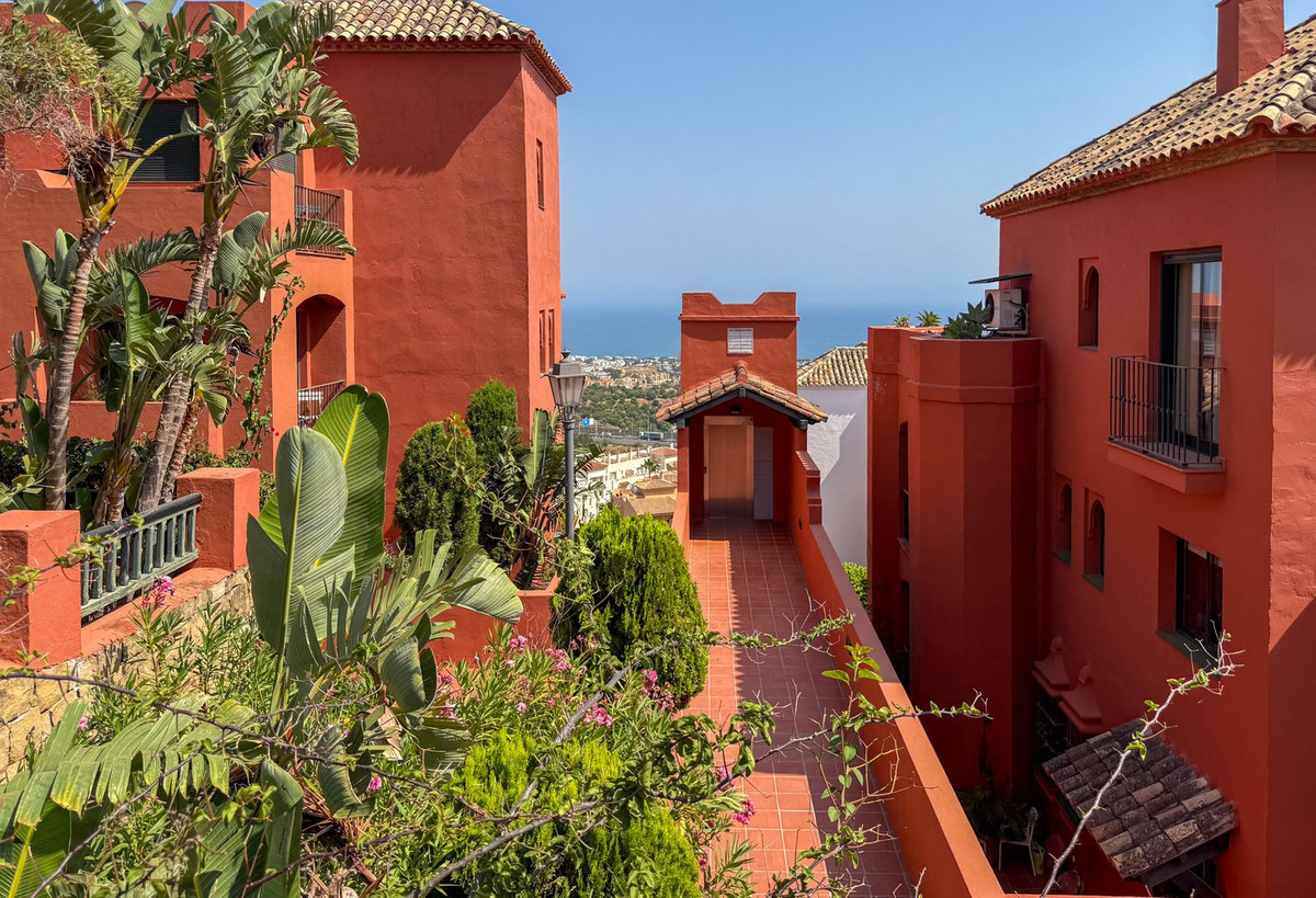 Appartement te koop in Calahonda | 3 slaapkamers H5444059