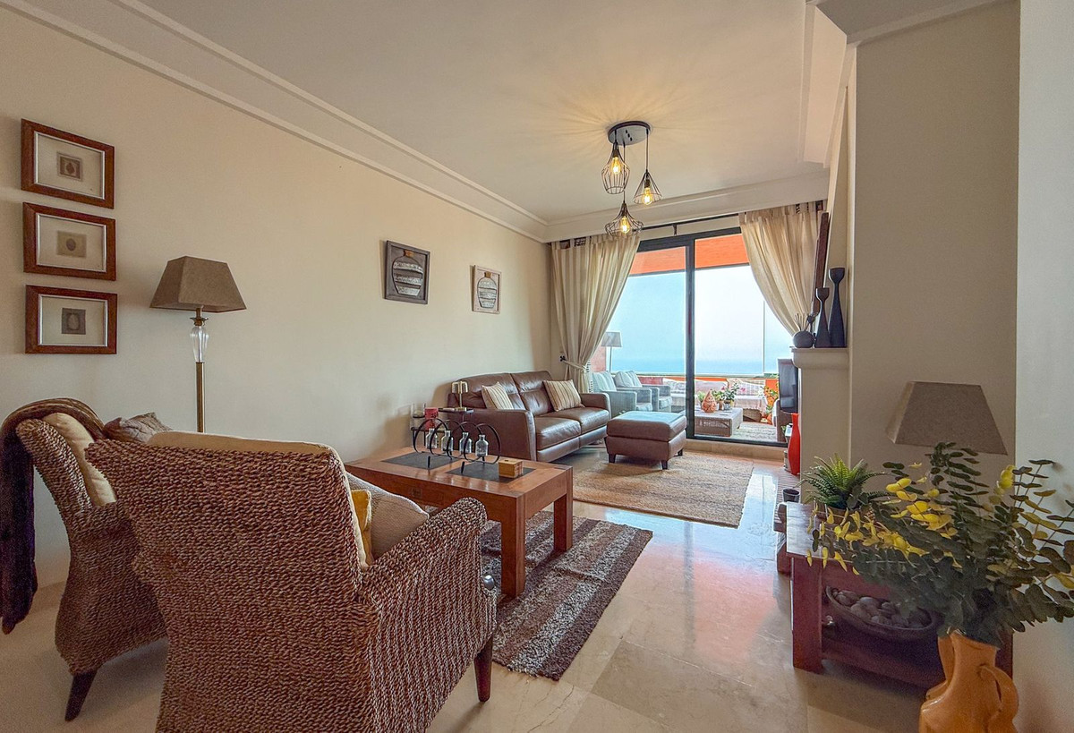 Appartement te koop in Calahonda | 3 slaapkamers H5444059
