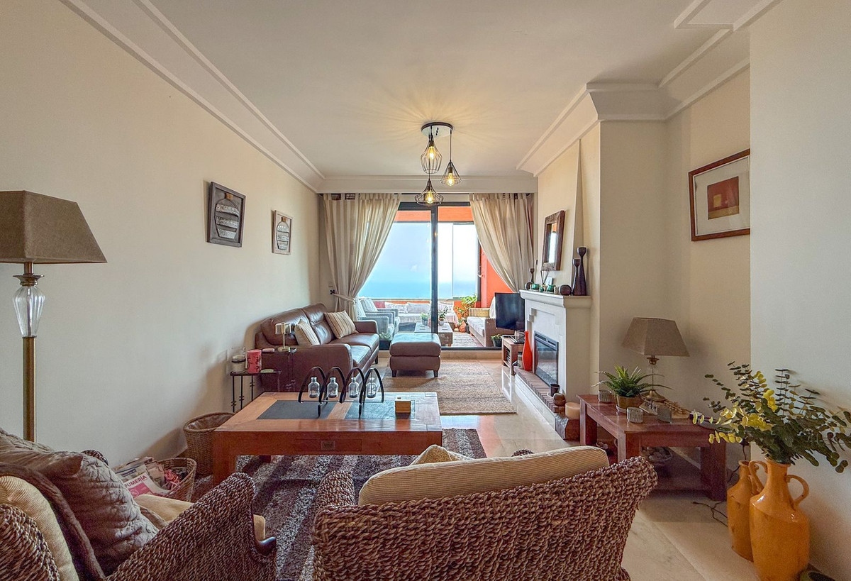 Appartement te koop in Calahonda | 3 slaapkamers H5444059