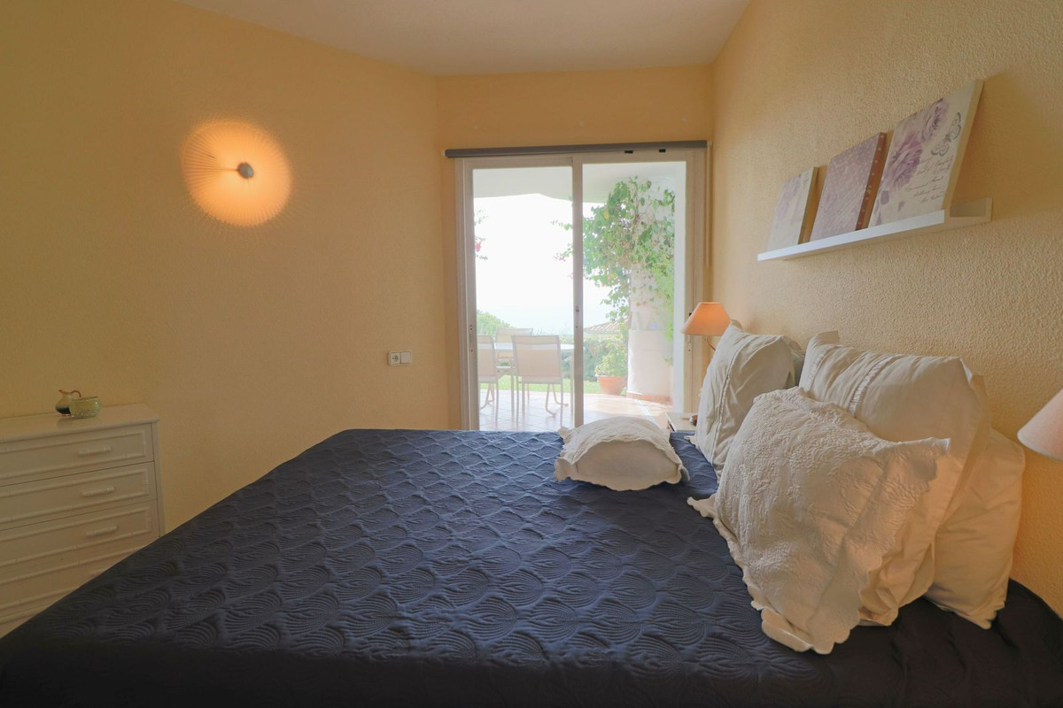 Appartement te koop in Calahonda | 2 slaapkamers H5446420
