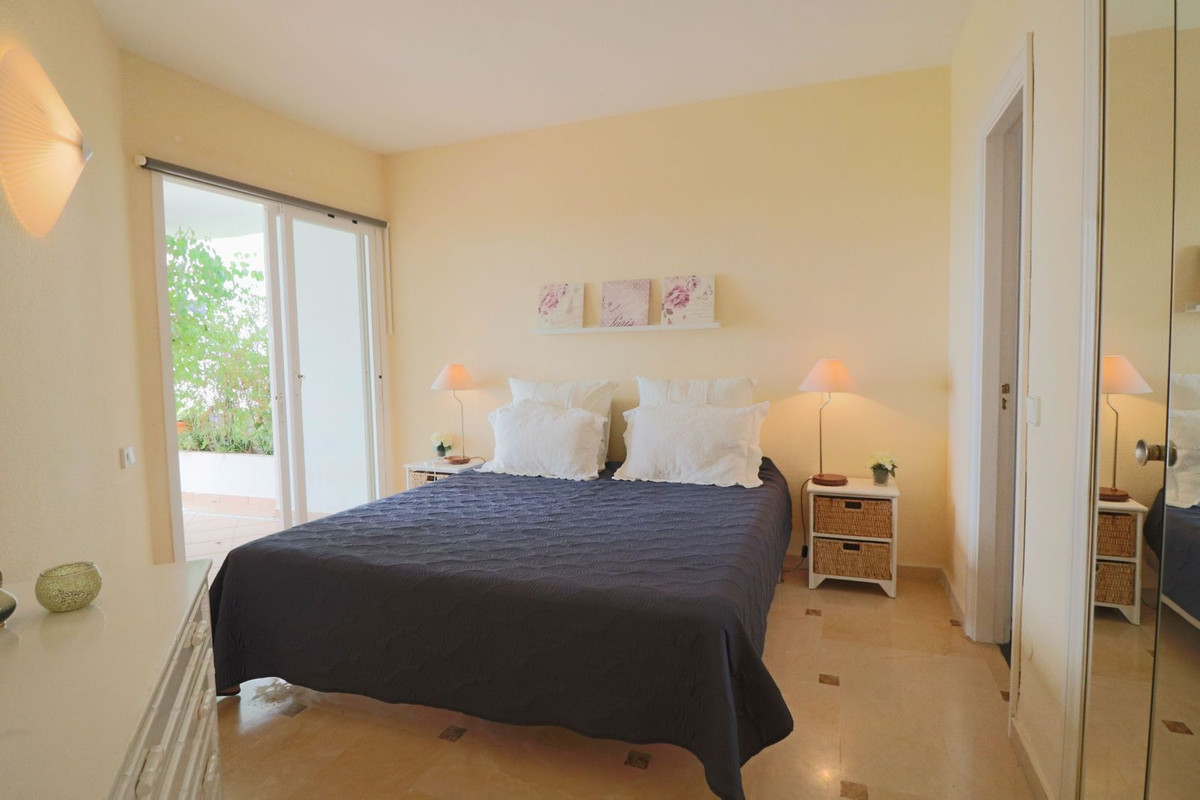 Appartement te koop in Calahonda | 2 slaapkamers H5446420