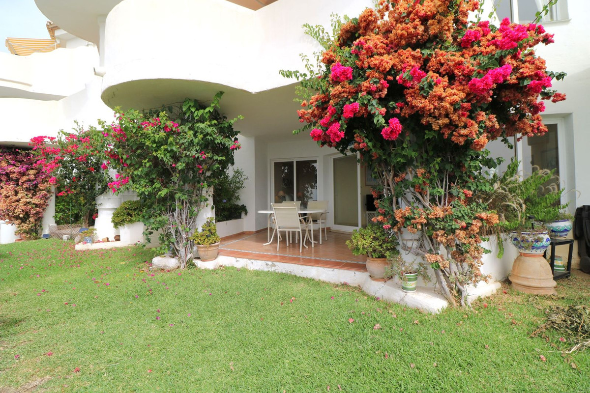 Appartement te koop in Calahonda | 2 slaapkamers H5446420