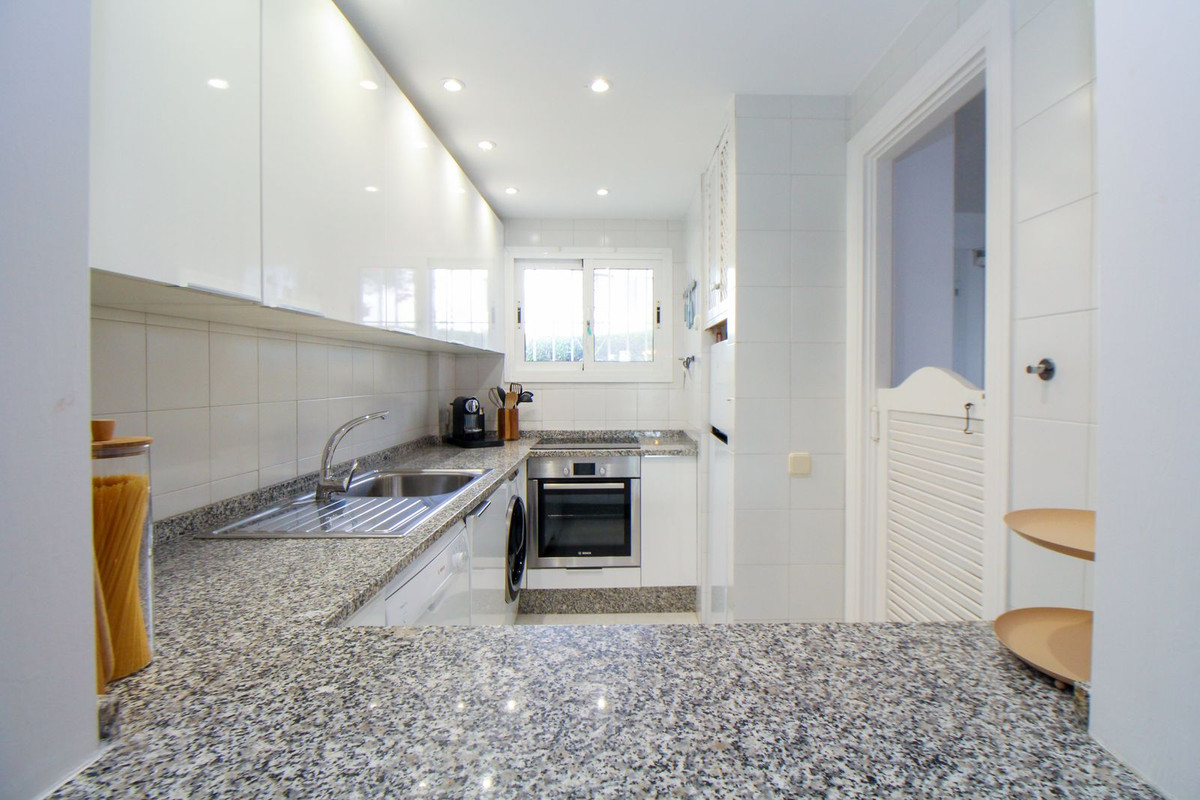 Appartement te koop in Calahonda | 2 slaapkamers H5450200