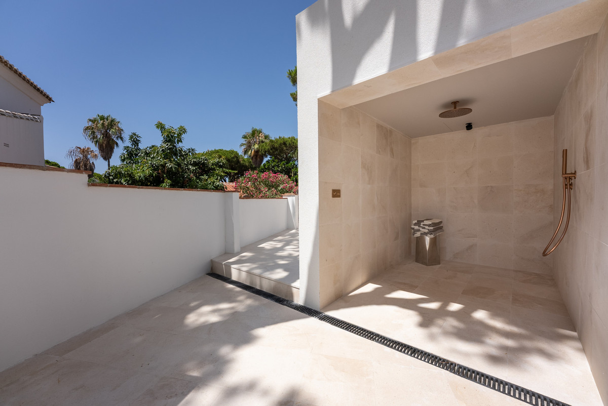 Appartement te koop in Calahonda | 4 slaapkamers H5450611