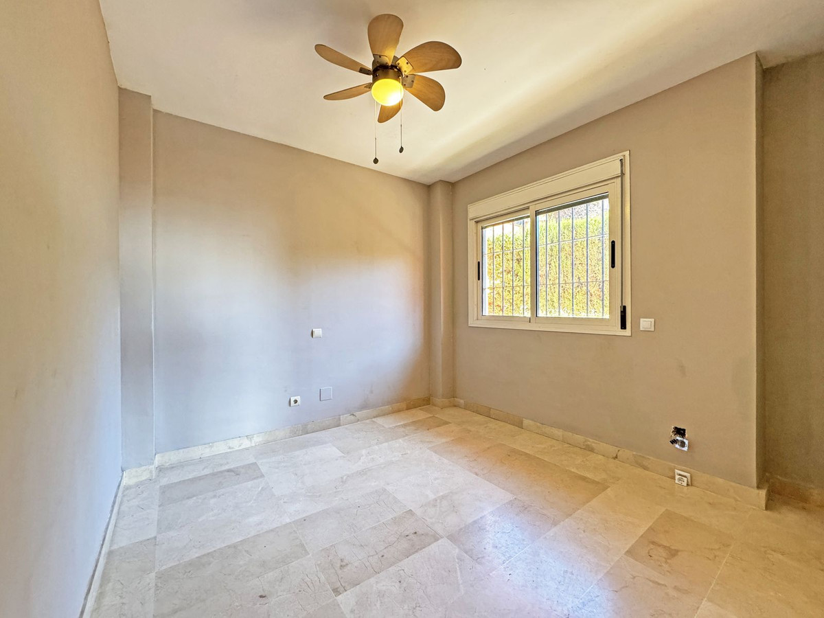Appartement te koop in Calahonda | 2 slaapkamers H5452258