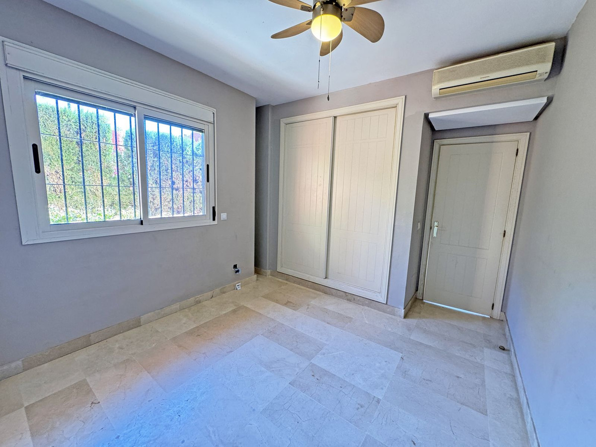 Appartement te koop in Calahonda | 2 slaapkamers H5452258