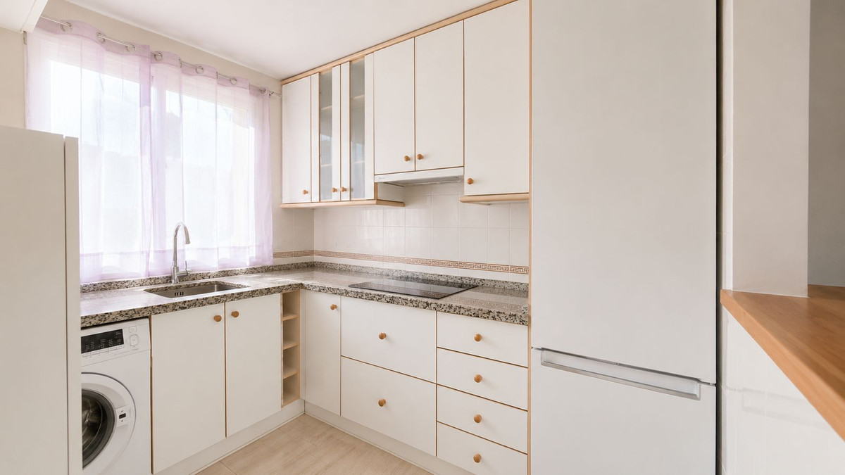 Appartement te koop in Calahonda | 1 slaapkamers H5456029