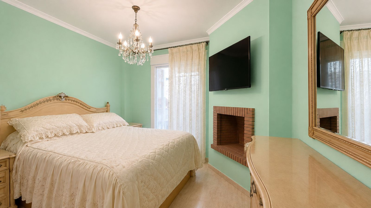 Appartement te koop in Calahonda | 1 slaapkamers H5456029