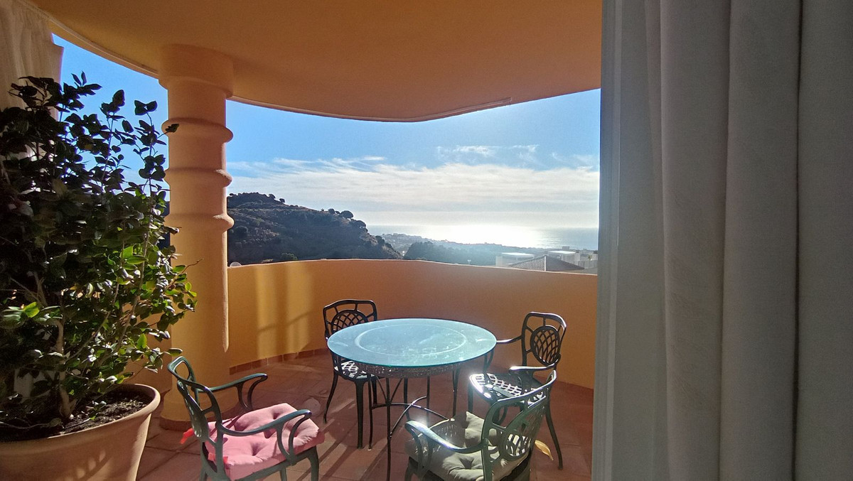 Appartement te koop in Calahonda | 2 slaapkamers H5459215