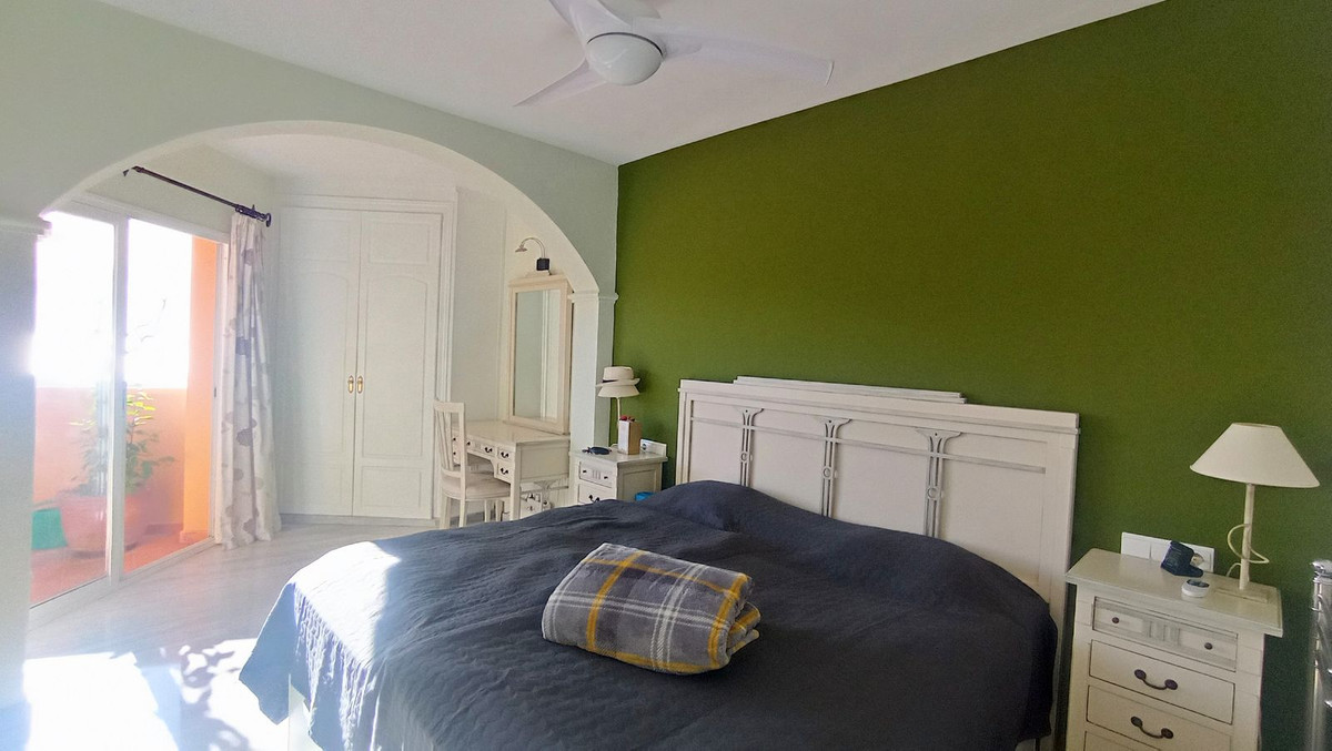 Appartement te koop in Calahonda | 2 slaapkamers H5459215