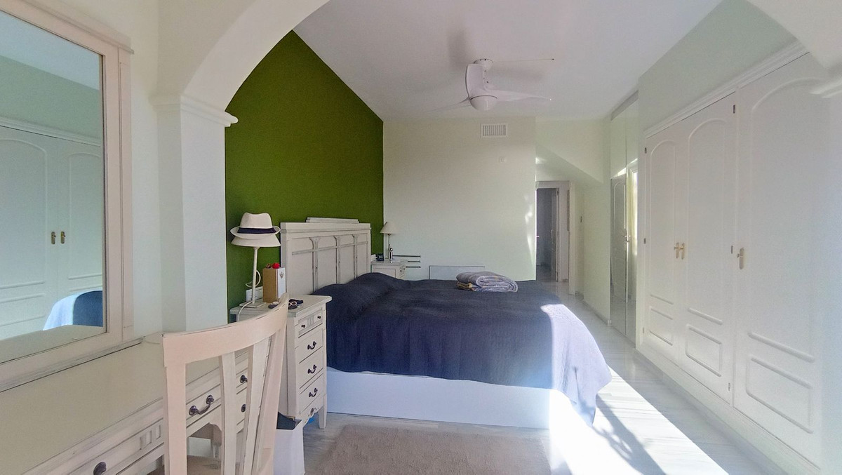 Appartement te koop in Calahonda | 2 slaapkamers H5459215