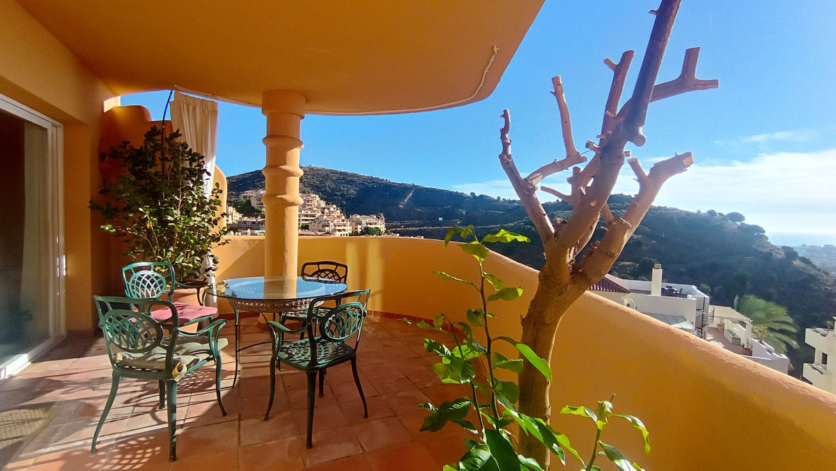 Appartement te koop in Calahonda | 2 slaapkamers H5459215