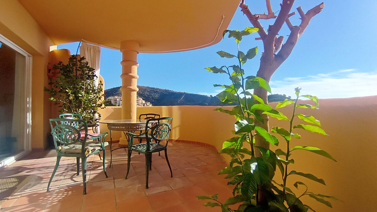 Appartement te koop in Calahonda | 2 slaapkamers H5459215