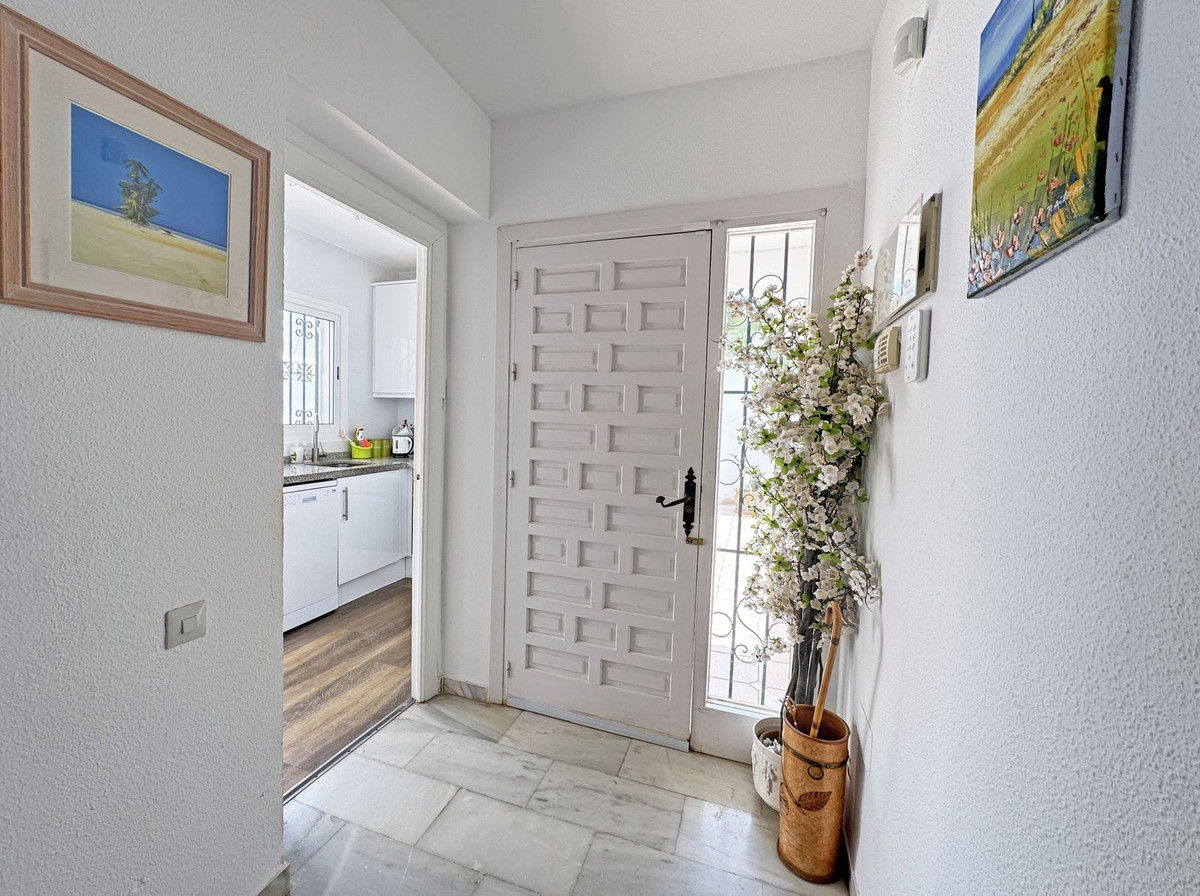 Appartement te koop in Calahonda | 2 slaapkamers H5462347