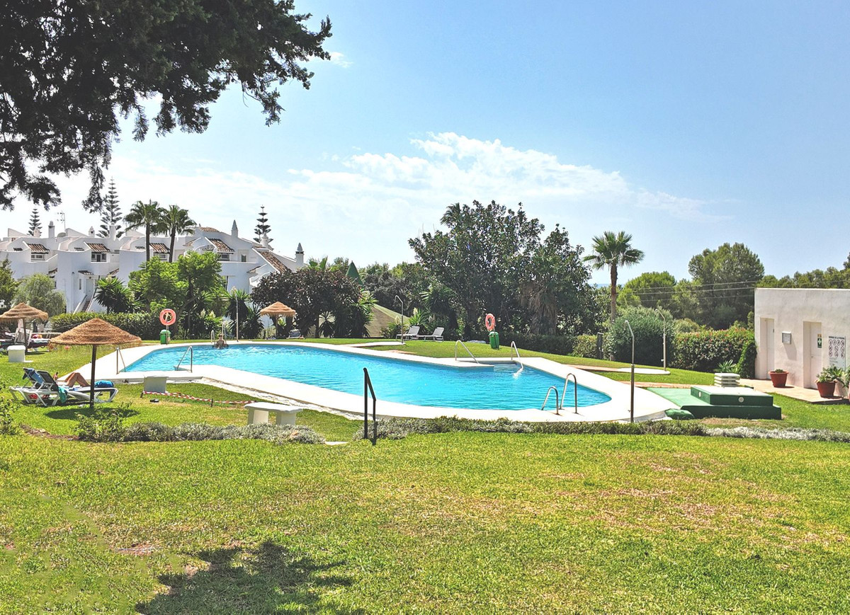 Appartement te koop in Calahonda | 2 slaapkamers H5462347