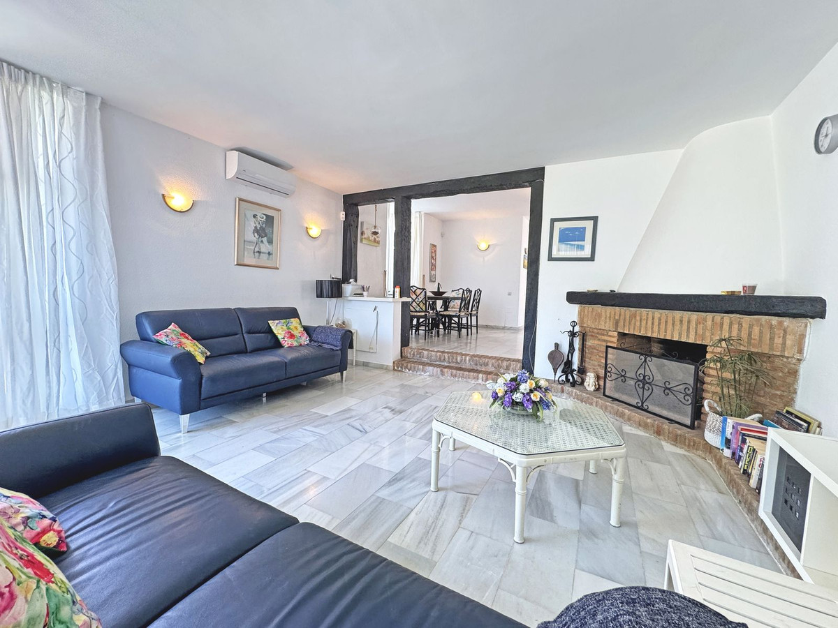Appartement te koop in Calahonda | 2 slaapkamers H5462347