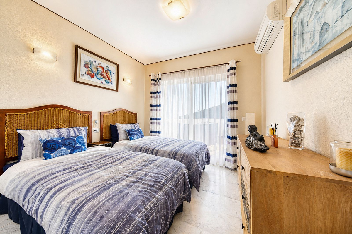 Appartement te koop in Calahonda | 2 slaapkamers H5463217