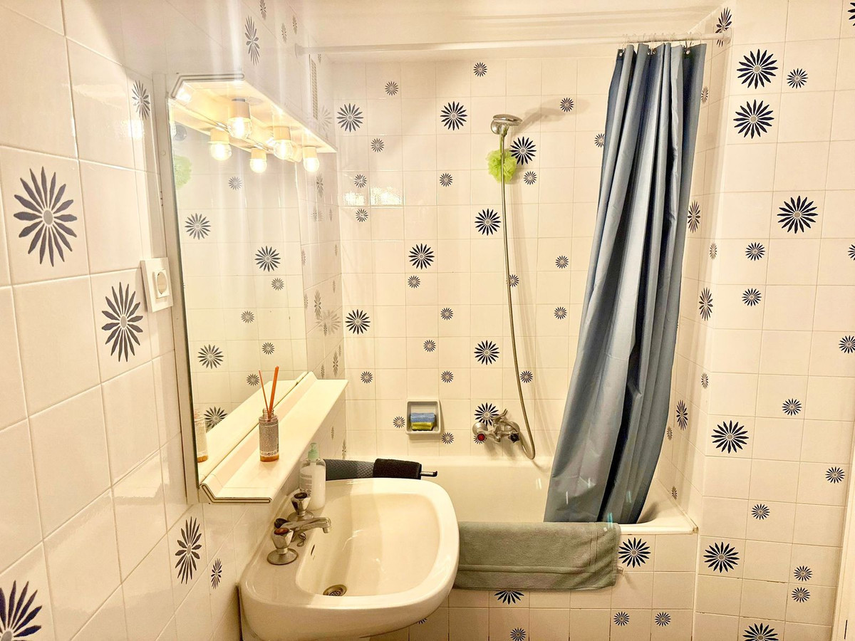 Appartement te koop in Calahonda | 0 slaapkamers H5467753
