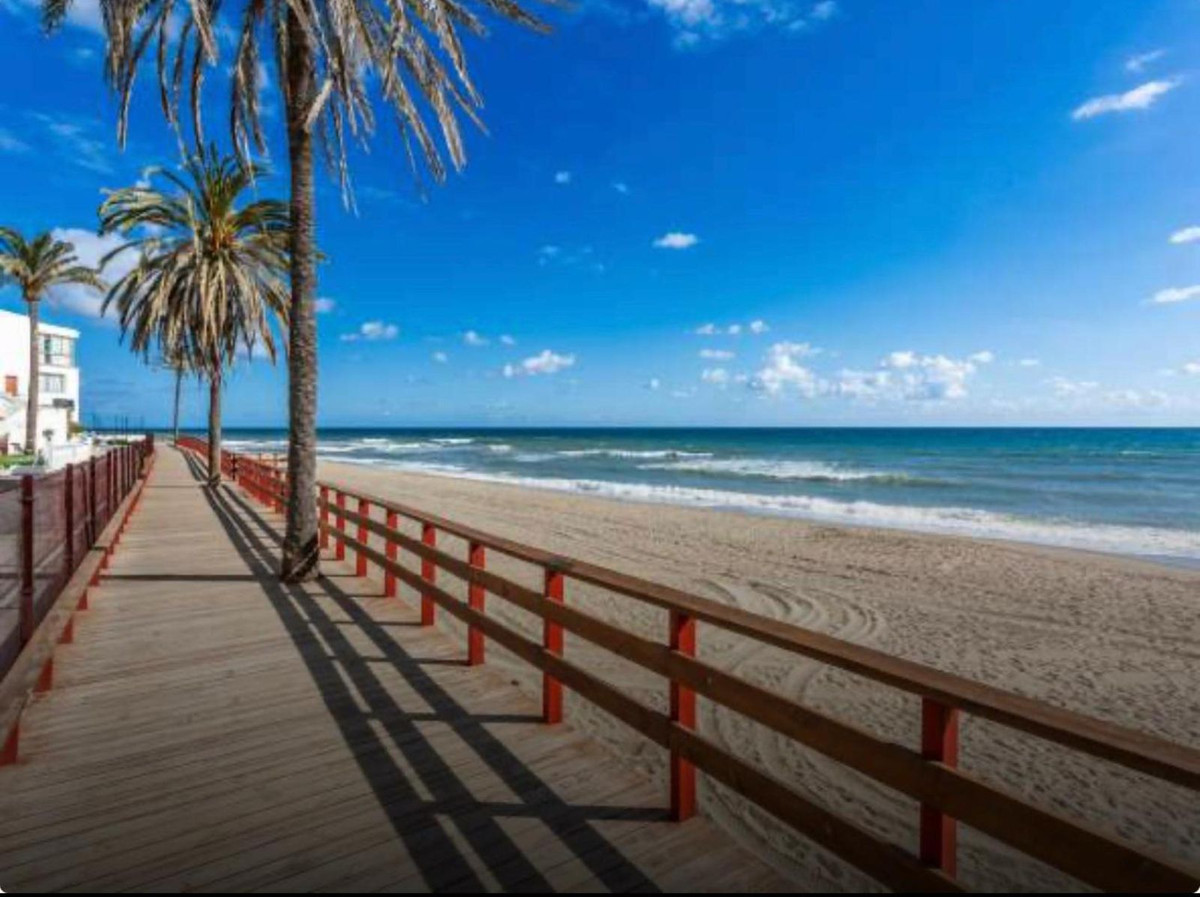 Appartement te koop in Calahonda | 0 slaapkamers H5467753