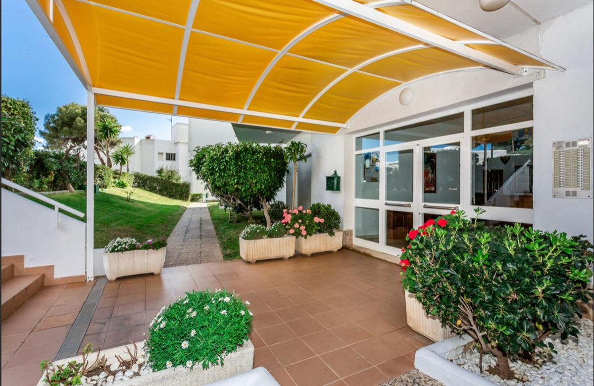 Appartement te koop in Calahonda | 0 slaapkamers H5467753