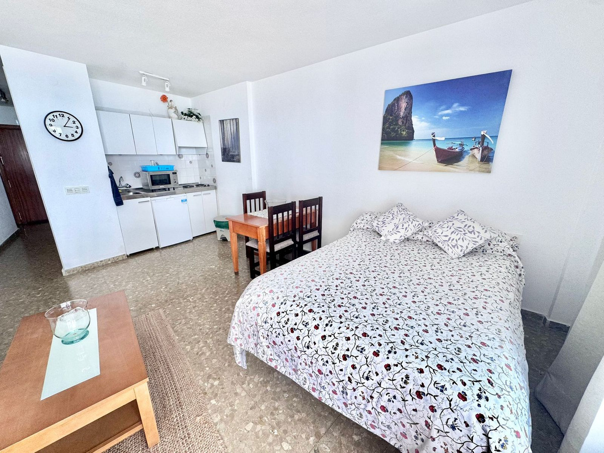 Appartement te koop in Calahonda | 0 slaapkamers H5467753